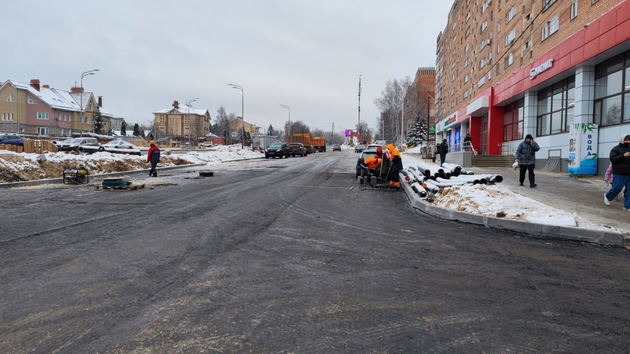 Депутаты городской Думы оценили готовность объездной дороги по улице Родионова Депутаты городской Думы оценили готовность объездной дороги по улице Родионова
