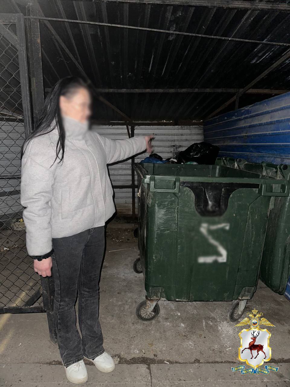 Карманница, орудовавшая в Нижнем Новгороде задержана оперативниками Карманница, орудовавшая в Нижнем Новгороде задержана оперативниками