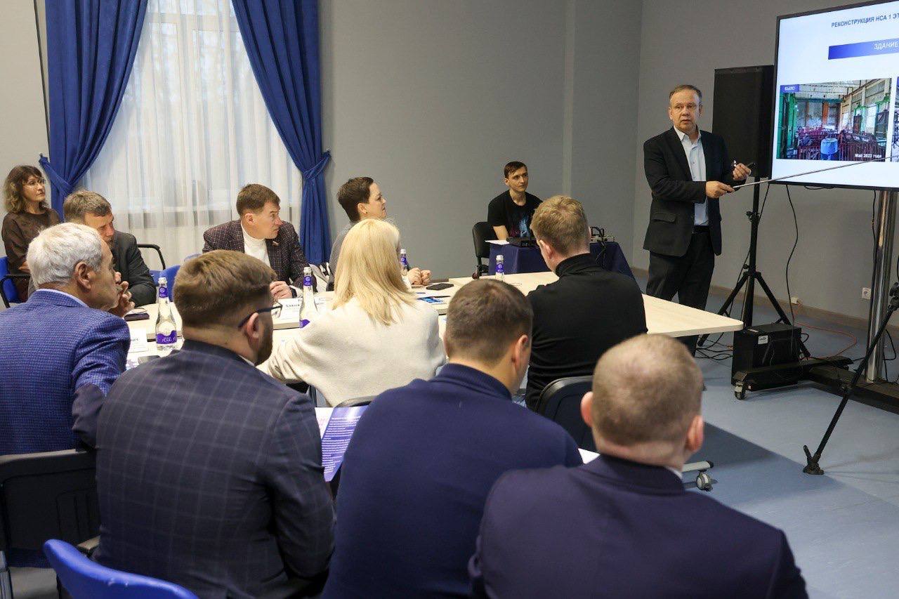 Вместе с депутатами городской Думы и социальными участковыми провели выездное совещание на Нижегородской станции аэрации Вместе с депутатами городской Думы и социальными участковыми провели выездное совещание на Нижегородской станции аэрации