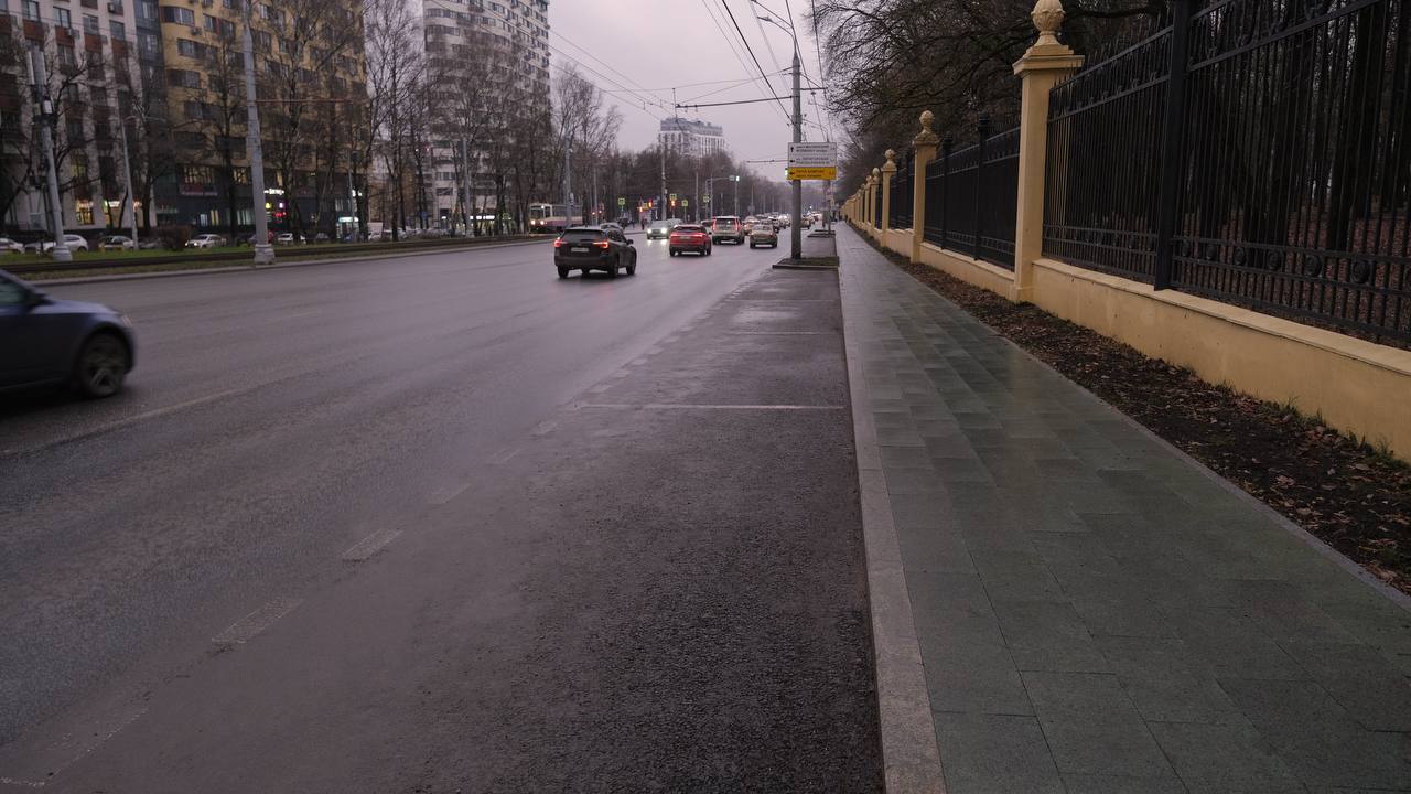 Еще 73 парковочных места сформировали около входов в парк «Швейцария» Еще 73 парковочных места сформировали около входов в парк «Швейцария»