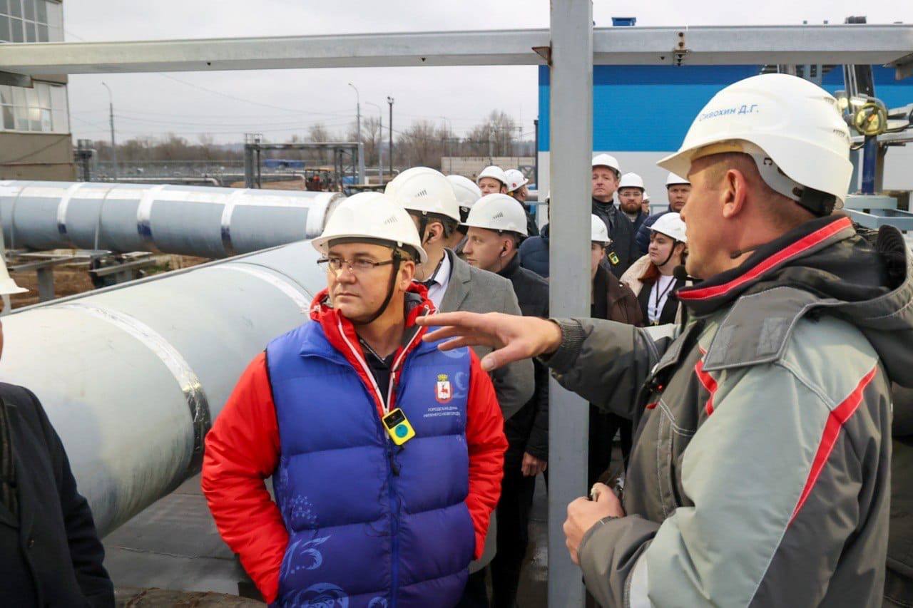 Вместе с депутатами городской Думы и социальными участковыми провели выездное совещание на Нижегородской станции аэрации