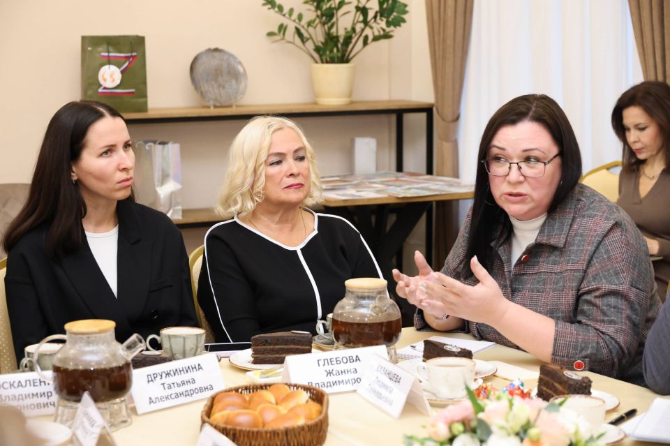 Сегодня встретился с самыми сильными женщинами Сегодня встретился с самыми сильными женщинами