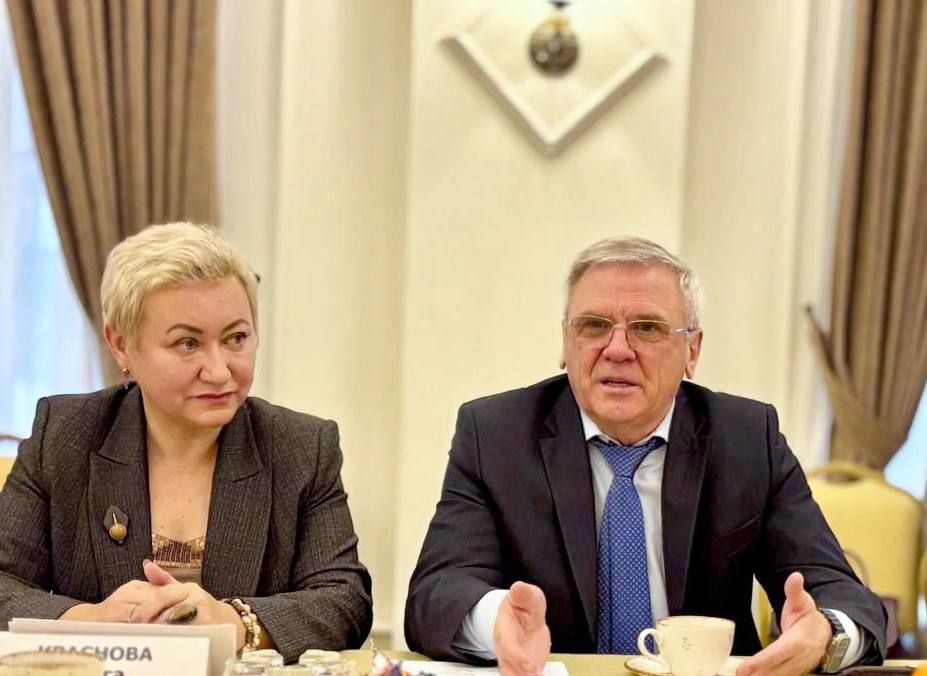 Сегодня встретился с самыми сильными женщинами Сегодня встретился с самыми сильными женщинами