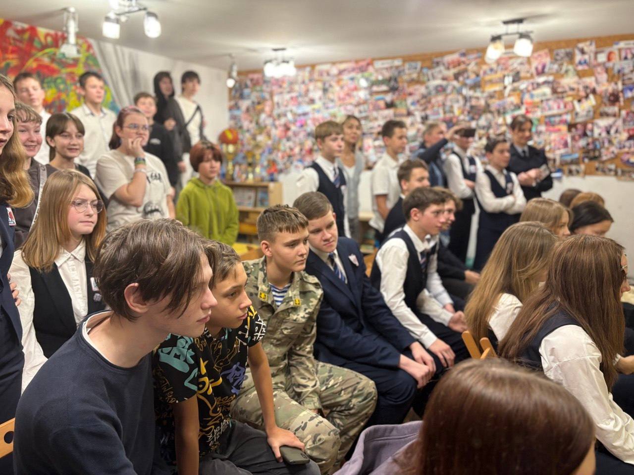 19 ноября 2025 года сотрудники транспортной полиции провели профилактическое мероприятие в "Хулиганодоме" г. Нижнего Новгорода 19 ноября 2025 года сотрудники транспортной полиции провели профилактическое мероприятие в "Хулиганодоме" г. Нижнего Новгорода