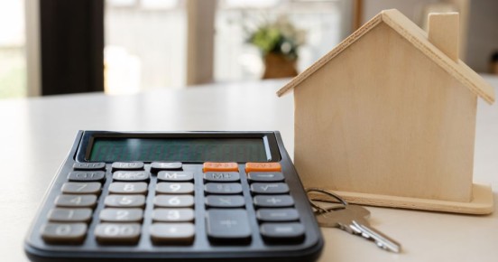 Минстрой прокомментировал использование муниципальных тарифов для управляющих компаний