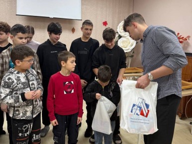 Активисты Молодежной палаты провели мастер-класс для ребят из центра «Улыбка»