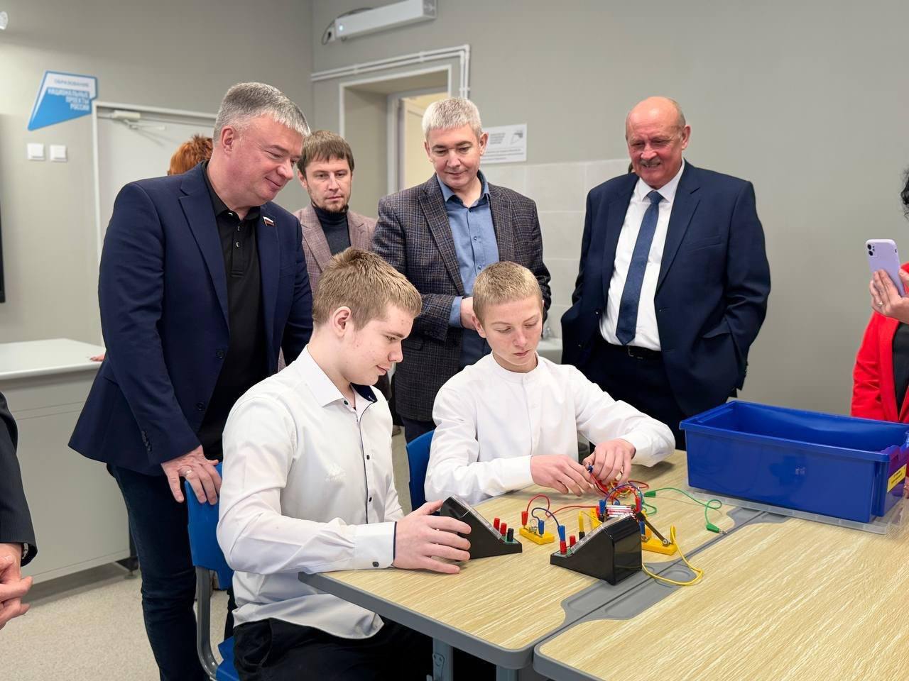 Чем вам запомнилась уходящая неделя? Депутатам регионального парламента, выполнившим много наказов избирателей, точно будет что вспомнить Чем вам запомнилась уходящая неделя? Депутатам регионального парламента, выполнившим много наказов избирателей, точно будет что вспомнить