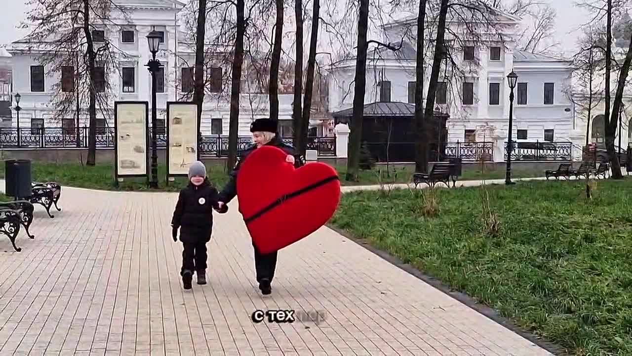 Дорогие мамы! Управление Госавтоинспекции Нижегородской области от всей души поздравляет вас с одним из самых трогательных и важных праздников – Днём матери!