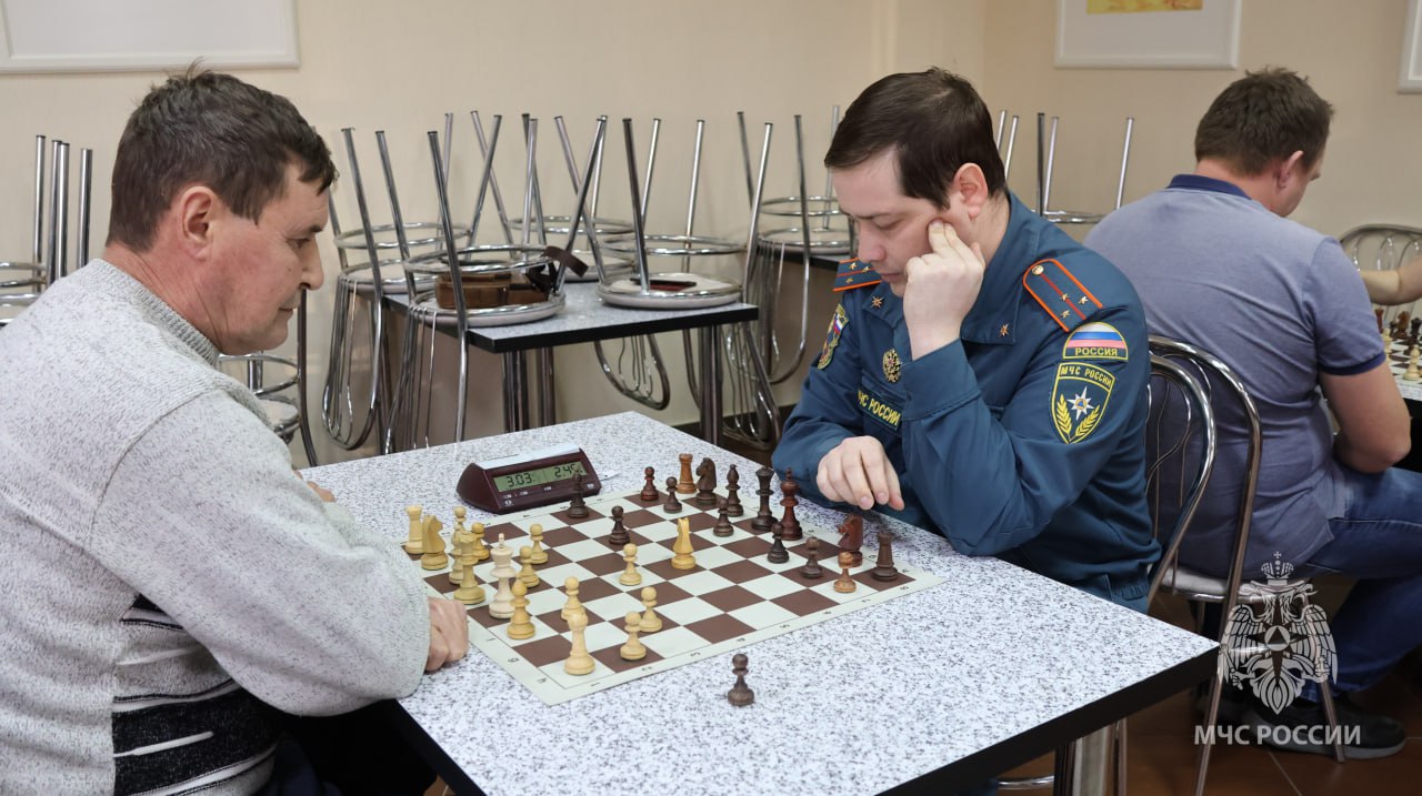 В Главном управлении МЧС России по Нижегородской области прошли соревнования по шахматам среди сотрудников чрезвычайного ведомства В Главном управлении МЧС России по Нижегородской области прошли соревнования по шахматам среди сотрудников чрезвычайного ведомства