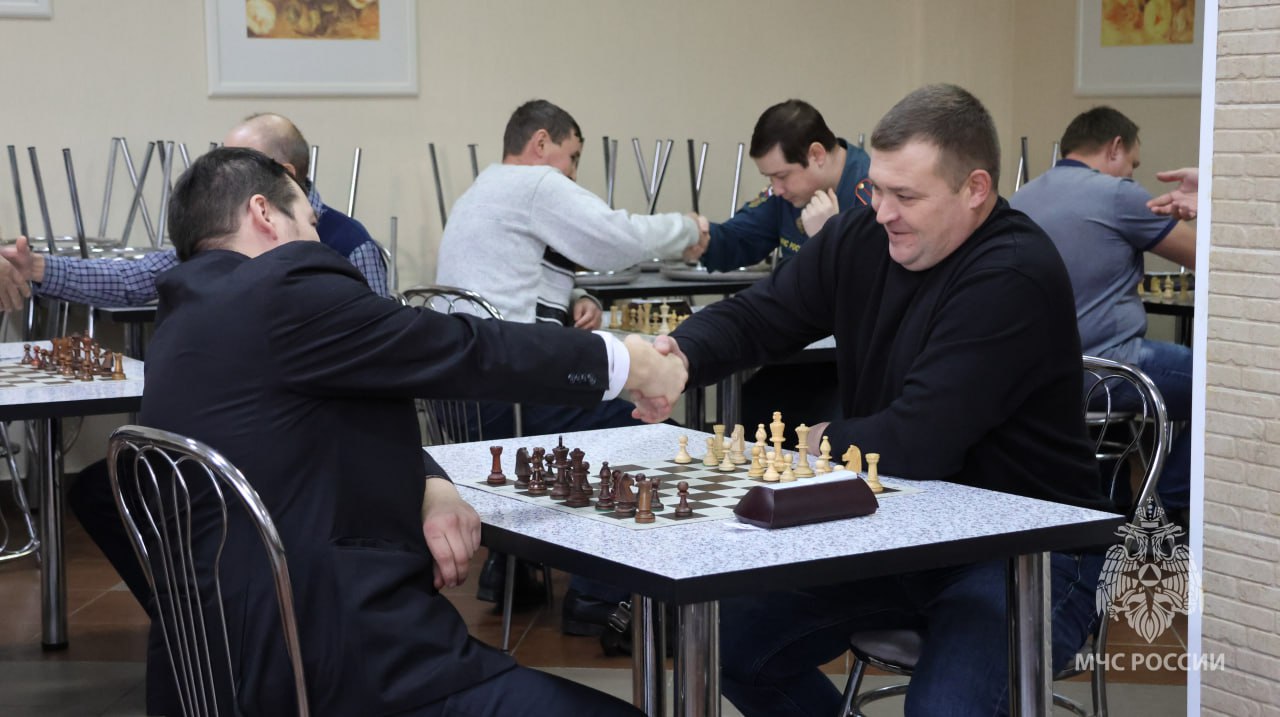 В Главном управлении МЧС России по Нижегородской области прошли соревнования по шахматам среди сотрудников чрезвычайного ведомства В Главном управлении МЧС России по Нижегородской области прошли соревнования по шахматам среди сотрудников чрезвычайного ведомства