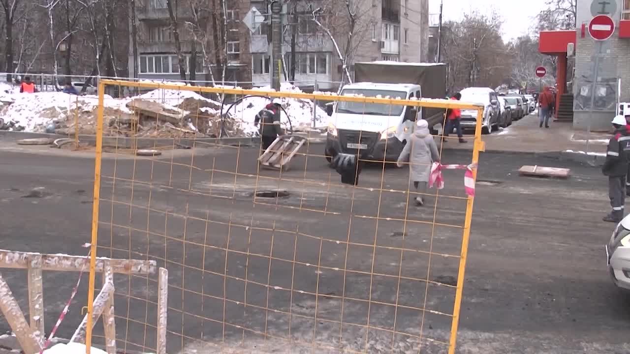 Участок временной дороги открыт около стройплощадки метро на Родионова