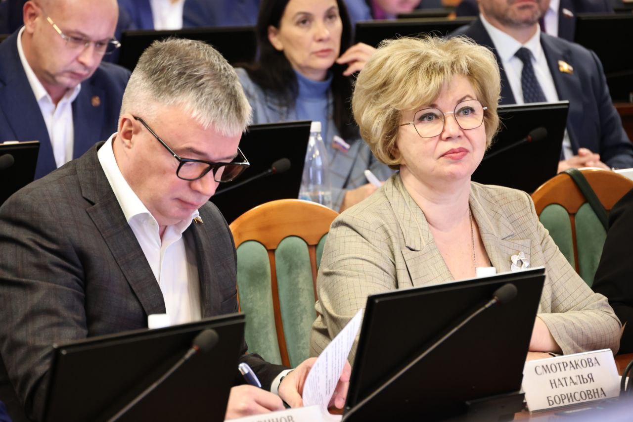 Сегодня в ЗакСобрании открылись юбилейные 10-е Парламентские Рождественские чтения Нижегородской митрополии Русской православной церкви Сегодня в ЗакСобрании открылись юбилейные 10-е Парламентские Рождественские чтения Нижегородской митрополии Русской православной церкви