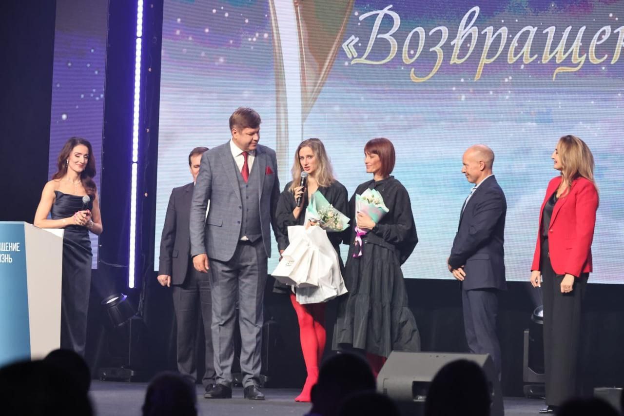 Впервые в жизни зачитывал приветствие от имени Президента России – дух захватывало! Накануне церемония награждения лауреатов премии «Возвращение в жизнь» Паралимпийского комитета РФ собрала в Дзержинске атлетов, тренеров... Впервые в жизни зачитывал приветствие от имени Президента России – дух захватывало! Накануне церемония награждения лауреатов премии «Возвращение в жизнь» Паралимпийского комитета РФ собрала в Дзержинске атлетов, тренеров...