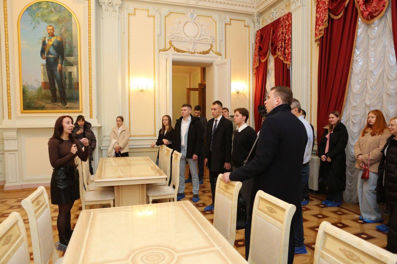 Вместе с коллегой-депутатом Сергеем Пляскиным приняли участие в итоговом в этом году выездном заседании Совета работающей молодежи Нижегородской области Вместе с коллегой-депутатом Сергеем Пляскиным приняли участие в итоговом в этом году выездном заседании Совета работающей молодежи Нижегородской области