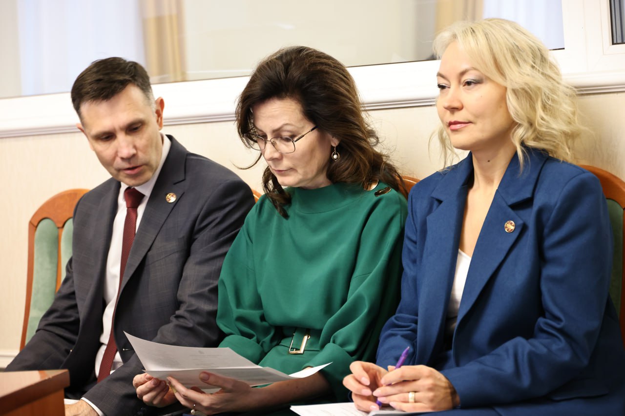 Член областной избирательной комиссии – участник юбилейных Парламентских Рождественских встреч Нижегородской митрополии Русской православной церкви Член областной избирательной комиссии – участник юбилейных Парламентских Рождественских встреч Нижегородской митрополии Русской православной церкви