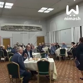 Чиновники Бора выгнали детей из аварийного спортзала, чтобы оторваться там на дне комсомола