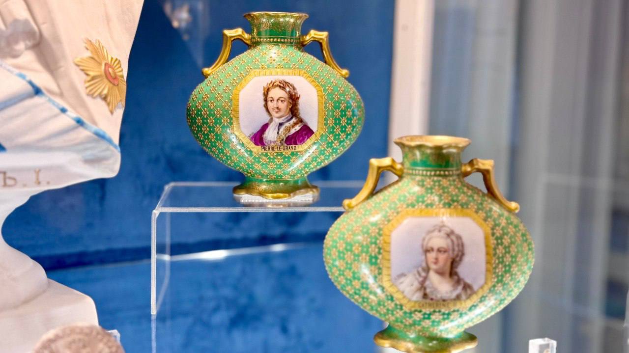 В усадьбе Рукавишниковых в Нижнем Новгороде открылась выставка «Волшебный мир зимних праздников» В усадьбе Рукавишниковых в Нижнем Новгороде открылась выставка «Волшебный мир зимних праздников»