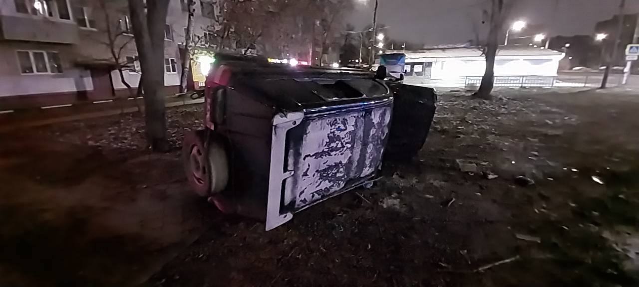 За минувшие сутки 8 декабря 2025 года на территории Нижегородской области произошло 12 ДТП с пострадавшими, в которых 1 человек погиб, 11 получили травмы За минувшие сутки 8 декабря 2025 года на территории Нижегородской области произошло 12 ДТП с пострадавшими, в которых 1 человек погиб, 11 получили травмы