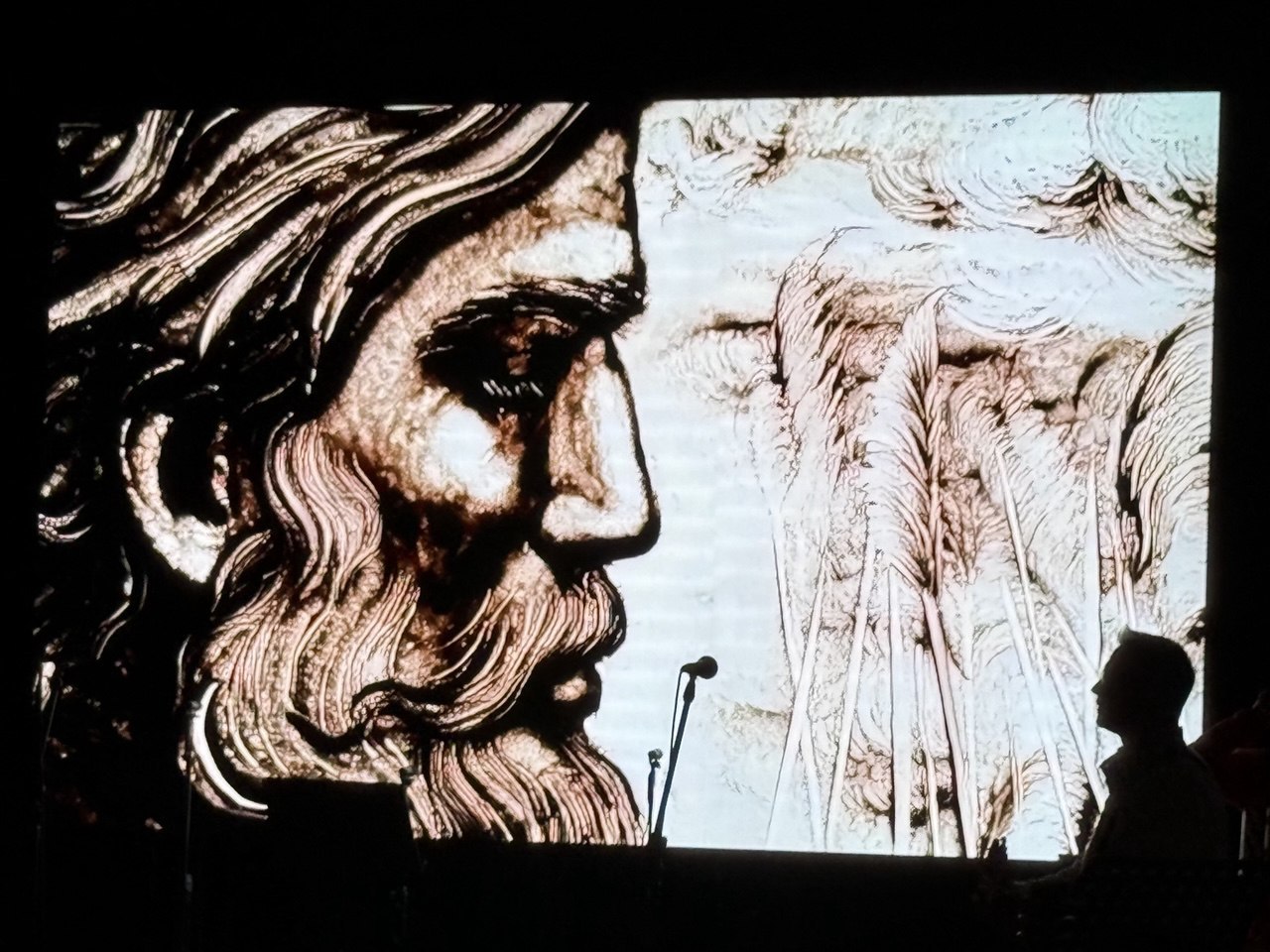 Этно рок концерт «Ой, то не вечер» в рамках проекта «Есть на Волге утёс» стал не просто музыкальным событием прошедшего воскресного вечера — это было возвращение к нашим корням, к тем смыслам, которые передавались из уст в... Этно рок концерт «Ой, то не вечер» в рамках проекта «Есть на Волге утёс» стал не просто музыкальным событием прошедшего воскресного вечера — это было возвращение к нашим корням, к тем смыслам, которые передавались из уст в...