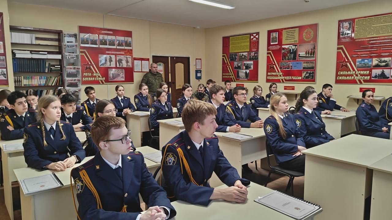 Нижегородские кадеты посетили воинскую часть в рамках профориентационной экскурсии Нижегородские кадеты посетили воинскую часть в рамках профориентационной экскурсии