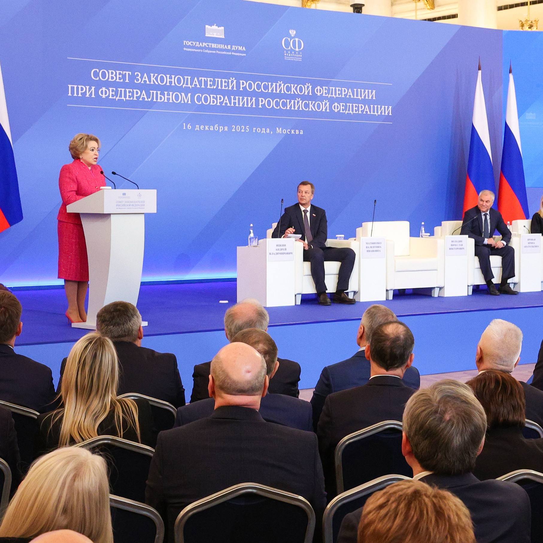 Мечта молодой семьи о квартире или доме должна сбываться сразу, а не через 15 лет после свадьбы Мечта молодой семьи о квартире или доме должна сбываться сразу, а не через 15 лет после свадьбы