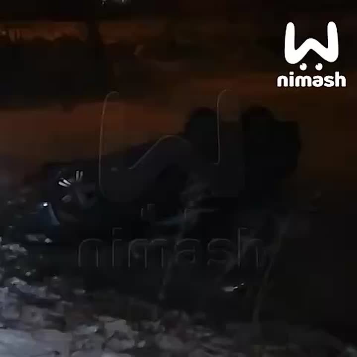 "Вот машина, вот болото".. Машина кувыркнулась в пруд под Выксой