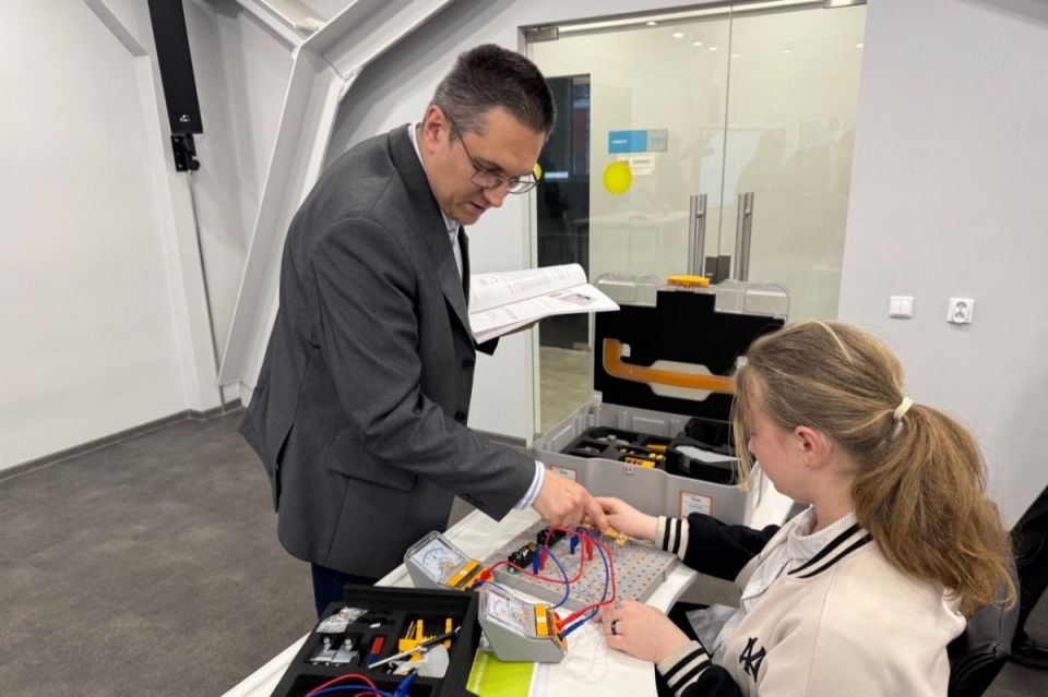 �������� ������ � ������ ��������� ����� �������� ��-������