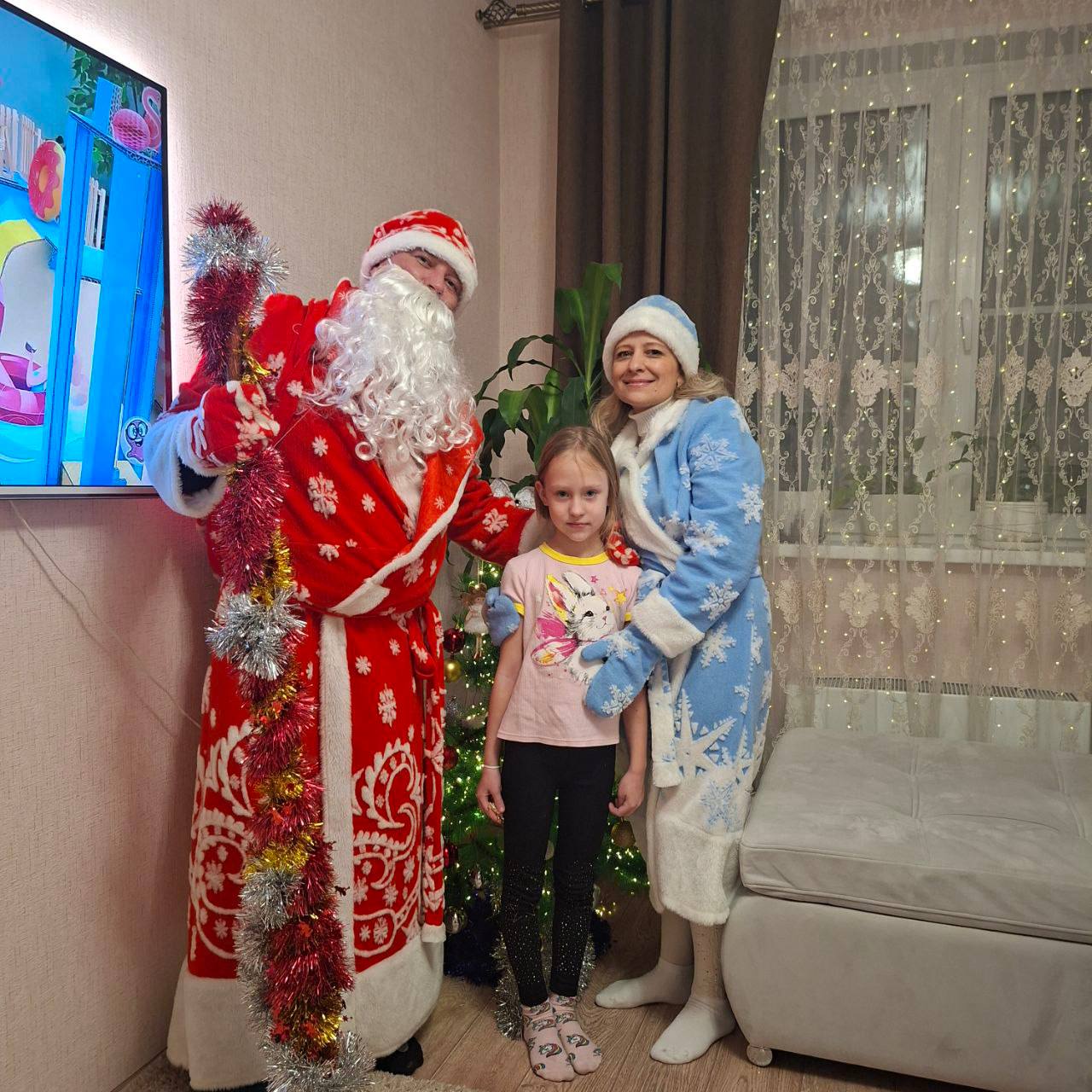 Нижегородские транспортные полицейские присоединились к Всероссийской акции «Полицейский Дед Мороз» Нижегородские транспортные полицейские присоединились к Всероссийской акции «Полицейский Дед Мороз»