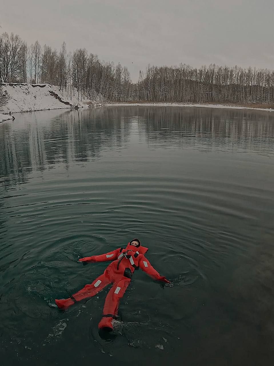 Окунуться в ледяную воду и… не замёрзнуть? Самое необычное развлечение Нижегородской области — айс-флоатинг Окунуться в ледяную воду и… не замёрзнуть? Самое необычное развлечение Нижегородской области — айс-флоатинг