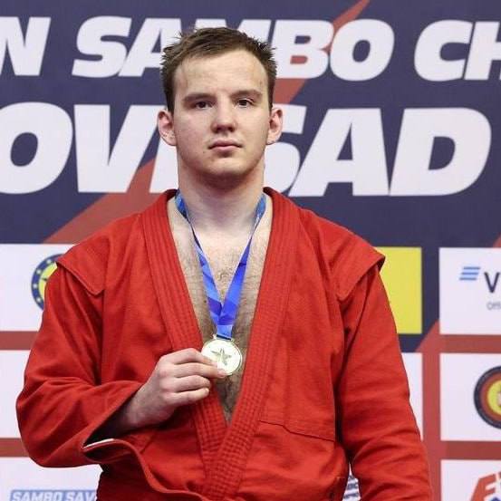 В Нижнем Новгороде успешно прооперировали титулованного самбиста Вячеслава Кочугова