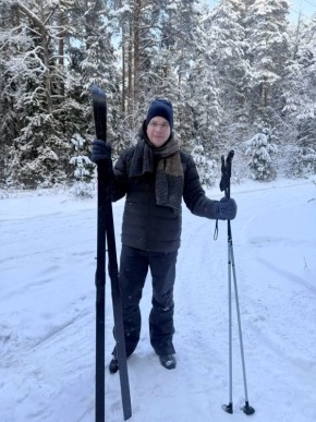 Юрий Шалабаев: Уже больше 30 лет благодаря родителям стараюсь поддерживать зимнюю традицию катания на лыжах