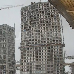 Упал с 32-го этажа и остался жив