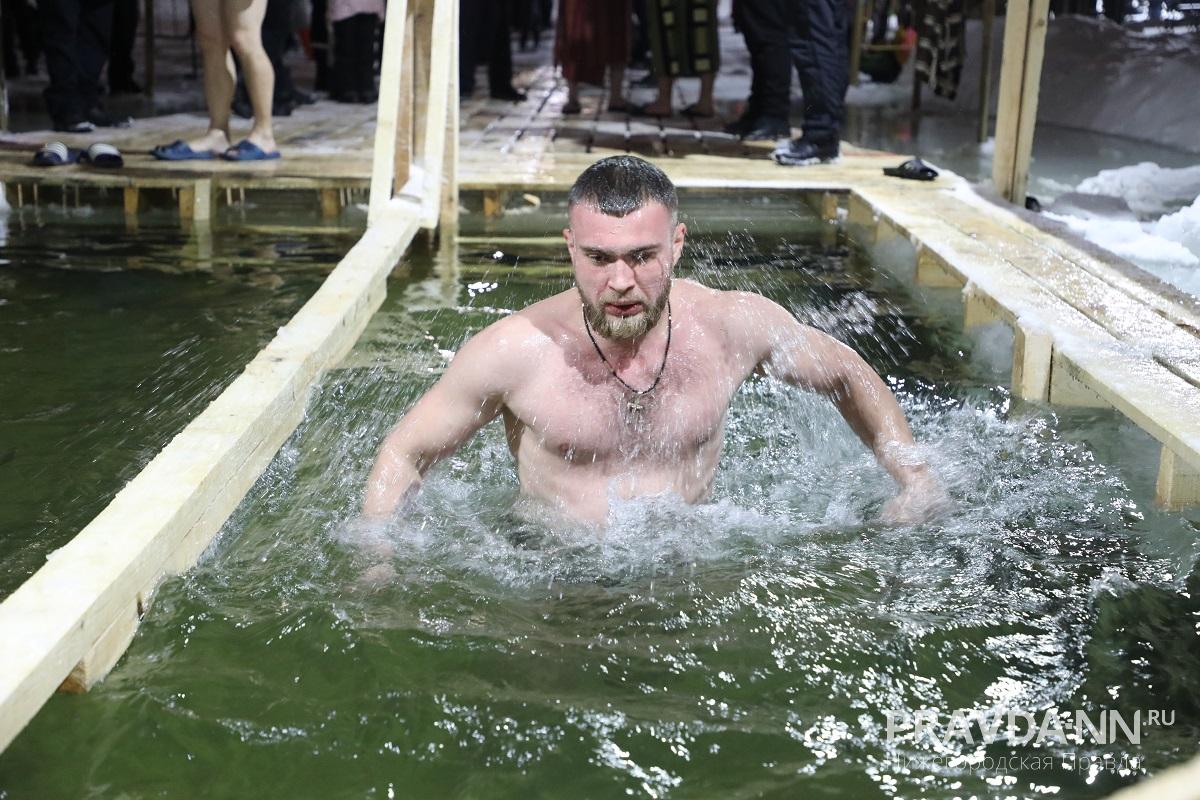 Окунуться в прорубь в Крещение можно будет не только в Нижнем, но и по области — МЧС опубликовало список специально оборудованных купелей