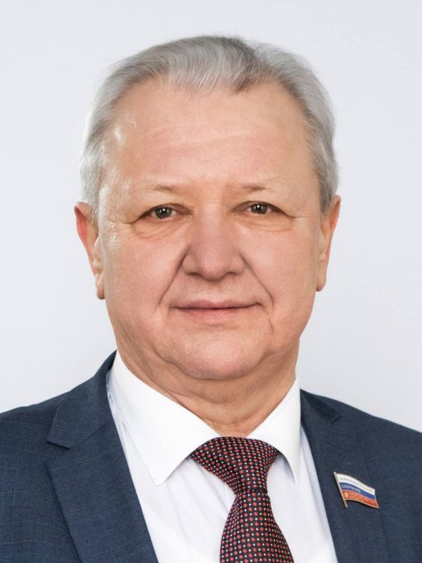 3 ����� � ��������������� �������� � 14:00 ������ ����� ������� �������� ����������� ������������ ���������������� �������� ������� �������