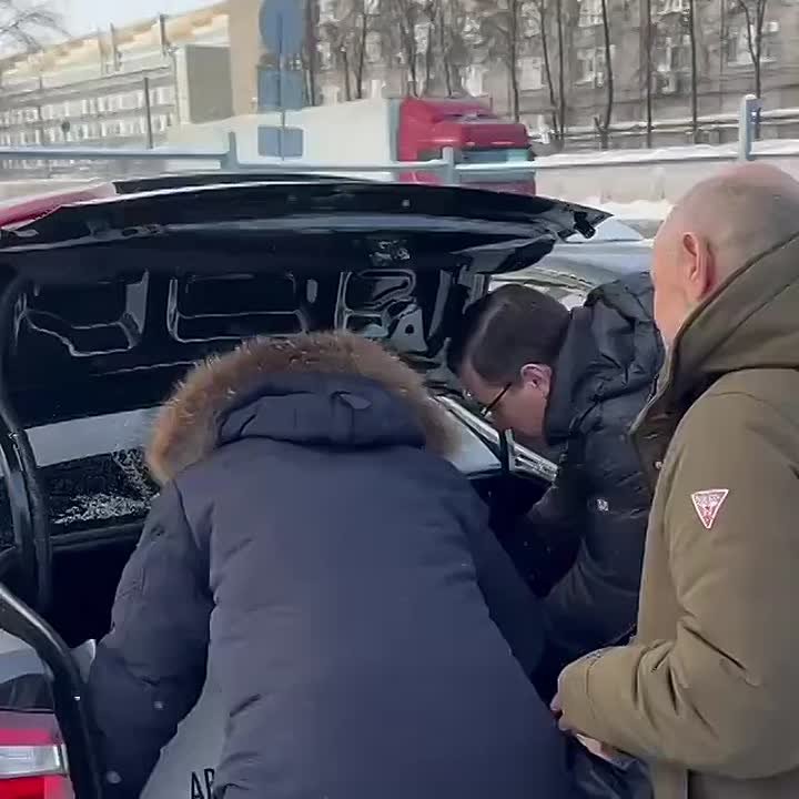 Юрий Шалабаев: Заехал в приют для животных «Сострадание», привез корм и медикаменты для четвероногих подопечных. Обсудили с руководителем фонда помощи бездомным животным Владимиром Гройсманом вопросы поддержки и дальнейшее...