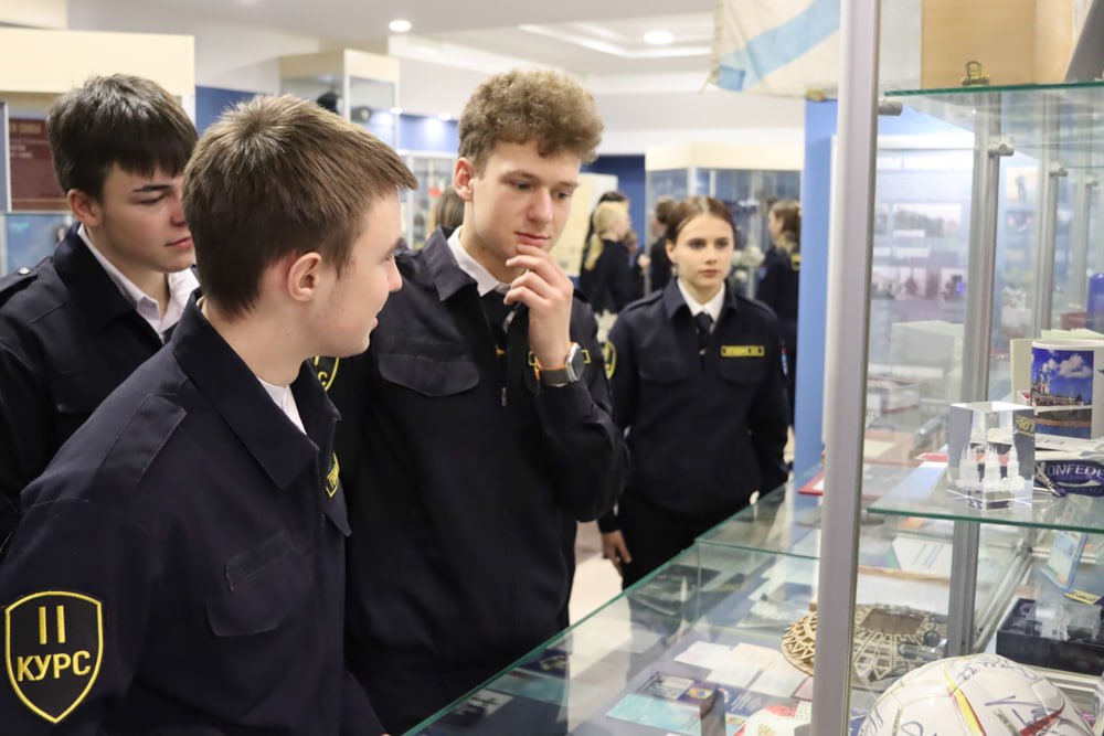 В Нижнем Новгороде студенческий десант высадился в транспортной полиции В Нижнем Новгороде студенческий десант высадился в транспортной полиции