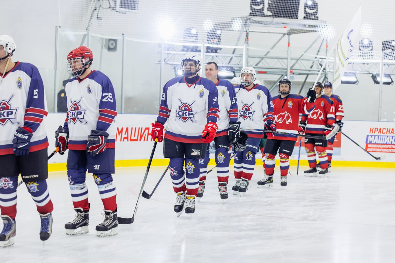В Нижегородской области состоялось открытие Чемпионата по хоккею с шайбой, посвященного 15-летию образования ведомства В Нижегородской области состоялось открытие Чемпионата по хоккею с шайбой, посвященного 15-летию образования ведомства
