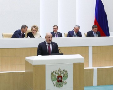 ����������� 15-������ ������ � ������ ��������� ������ ������� � ������� ���������� ���������