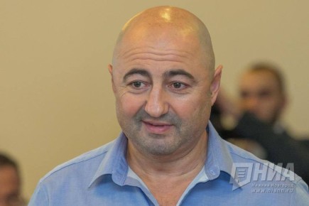 Сегодня Совет Федерации досрочно лишит полномочий сенатора Александра Вайнберга, представляющего Нижегородскую область