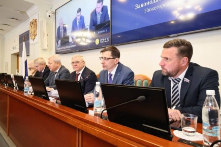 � 1942 ���� ������ �������� ������ �� ��������� ����� 3000 �����