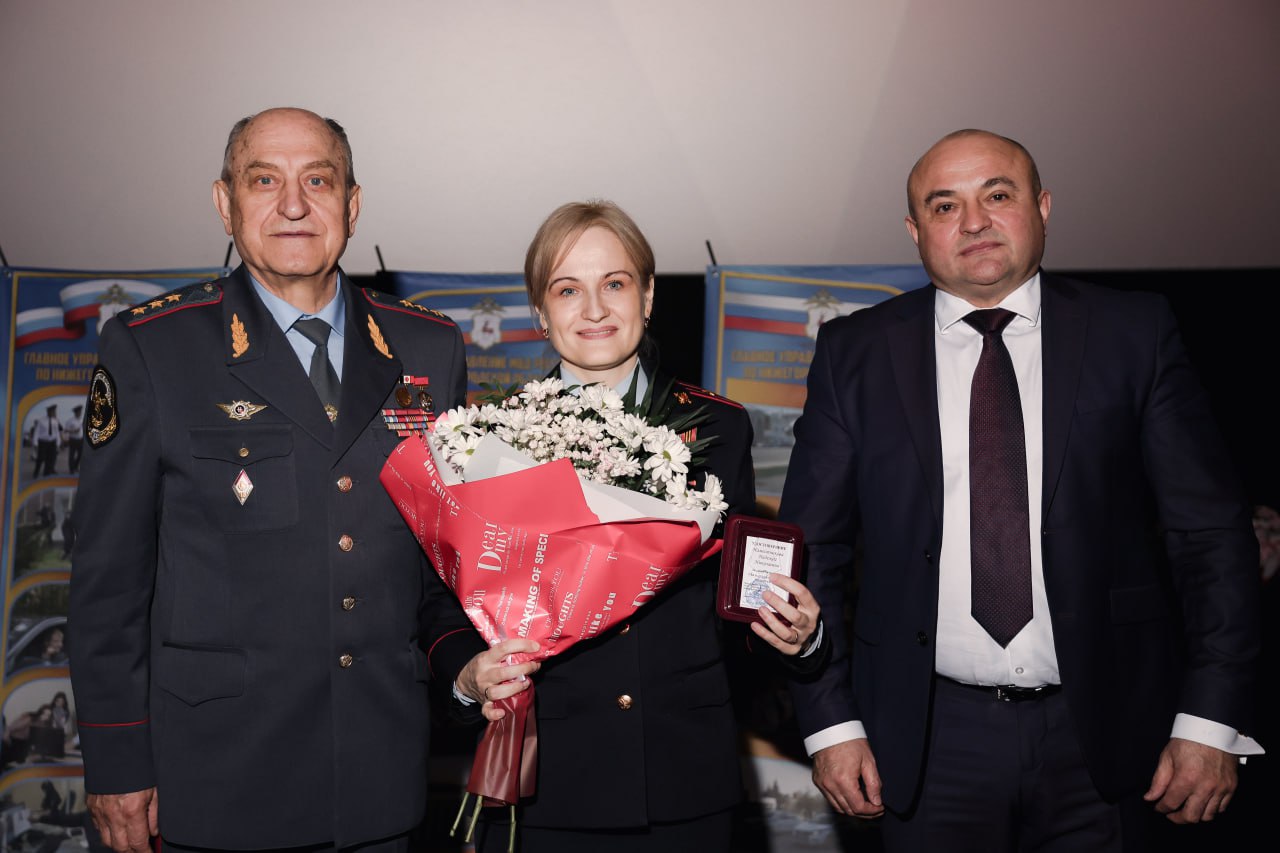 «Связь поколений» объединила полицию, ветеранов и молодёжь в Нижнем Новгороде «Связь поколений» объединила полицию, ветеранов и молодёжь в Нижнем Новгороде