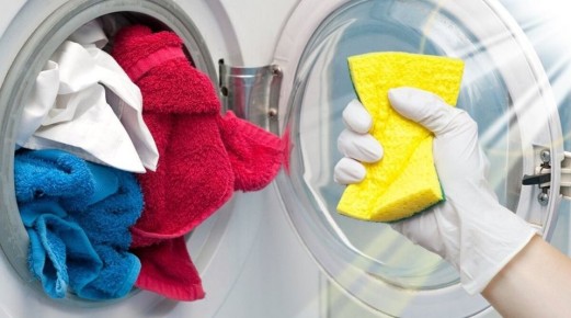 Непривычный помощник: почему губки для мытья посуды становятся незаменимыми в стирке