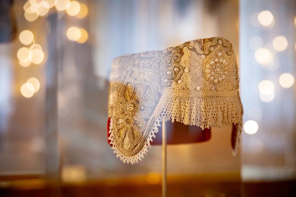 Золотая нить сквозь сословия: выставка «Северное солнце» в музее-заповеднике «Царское Село» Золотая нить сквозь сословия: выставка «Северное солнце» в музее-заповеднике «Царское Село»