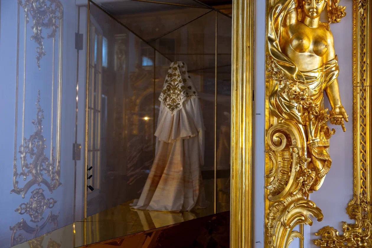 Золотая нить сквозь сословия: выставка «Северное солнце» в музее-заповеднике «Царское Село» Золотая нить сквозь сословия: выставка «Северное солнце» в музее-заповеднике «Царское Село»