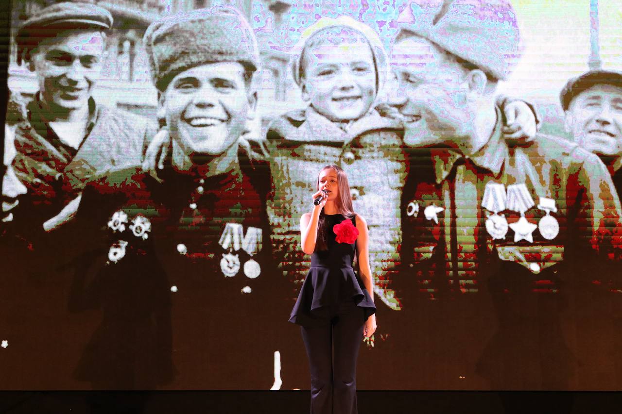 Вместе с главой Советского района Александром Ивановым поздравили ветеранов боевых действий, участников СВО, школьников и всех жителей района с Днем защитника Отечества Вместе с главой Советского района Александром Ивановым поздравили ветеранов боевых действий, участников СВО, школьников и всех жителей района с Днем защитника Отечества