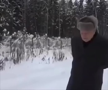 Наш админ, пока все жалуются на снегопады и сугробы