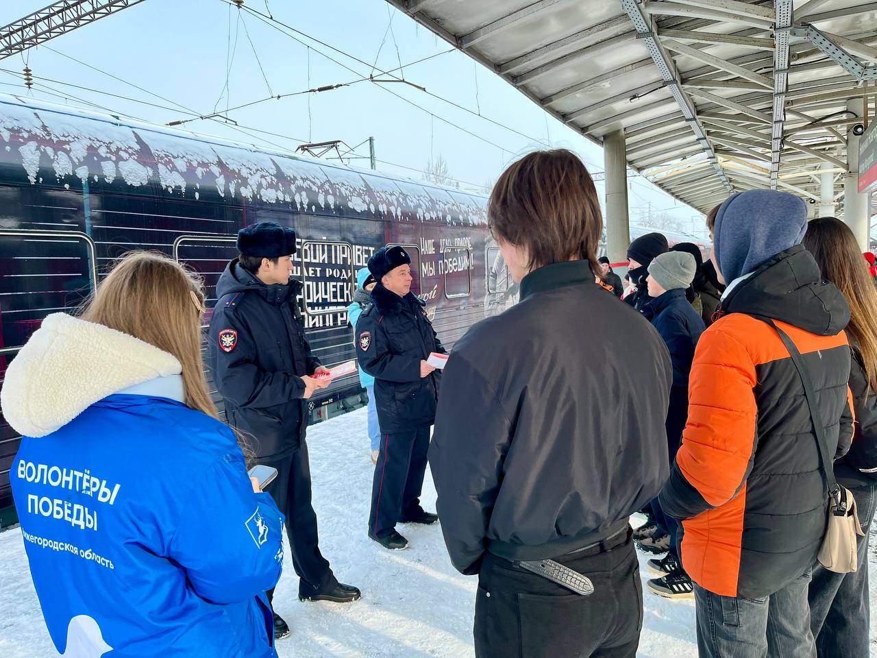 Нижегородские транспортные полицейские обеспечили охрану порядка во время стоянки «Поезда Победы» Нижегородские транспортные полицейские обеспечили охрану порядка во время стоянки «Поезда Победы»