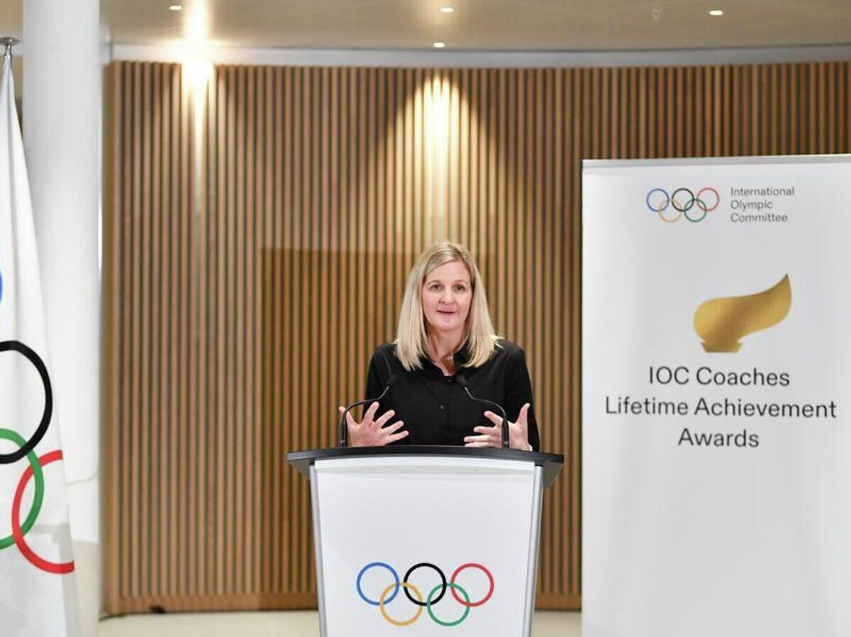 Кирсти Ковентри о спорте без политических барьеров