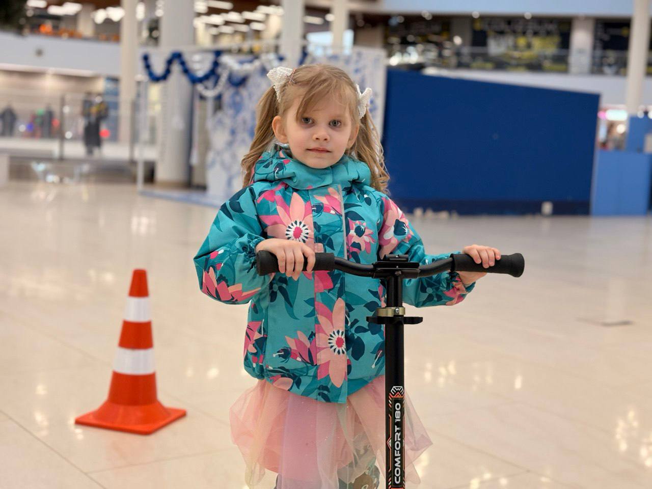 В рамках оперативно-профилактического мероприятия «Детское кресло» сотрудники Госавтоинспекции Нижегородской области организовали просветительскую локацию для детей и их родителей в ТЦ «Океанис» В рамках оперативно-профилактического мероприятия «Детское кресло» сотрудники Госавтоинспекции Нижегородской области организовали просветительскую локацию для детей и их родителей в ТЦ «Океанис»