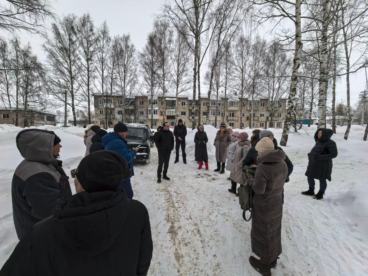 В Княгинине рухнула часть крыши жилого дома № 37 на ул. Октябрьской В Княгинине рухнула часть крыши жилого дома № 37 на ул. Октябрьской